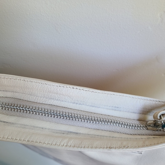 SWAPPED Mahiya Harlow Fringed Bag in Cream - Picture 10 of 15